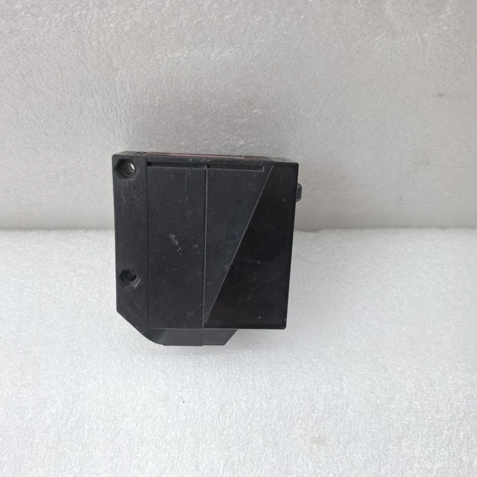 OMRON E3JM-10L-N Photoelectric Sensor E3JM-10L-N